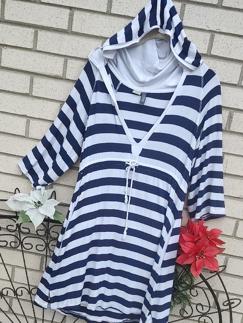 Kenneth Cole Reaction//Striped (Pool) Dress - Picture 2 of 11